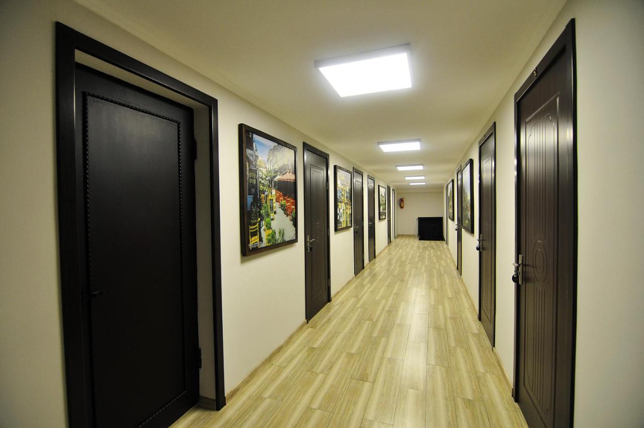 Light Hotel Tbilisi Eksteriør bilde